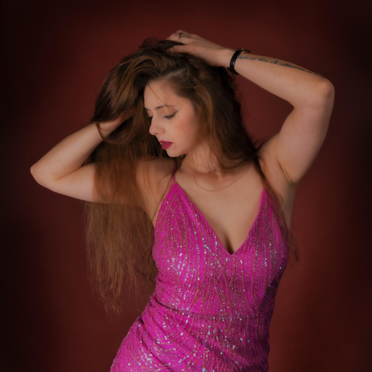 Abito fucsia c/ paillettes ✨️ BUBY.S